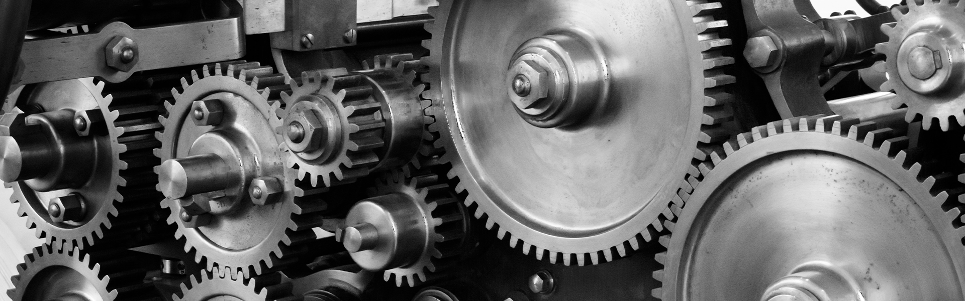 Heavy-duty earthmoving machinery parts